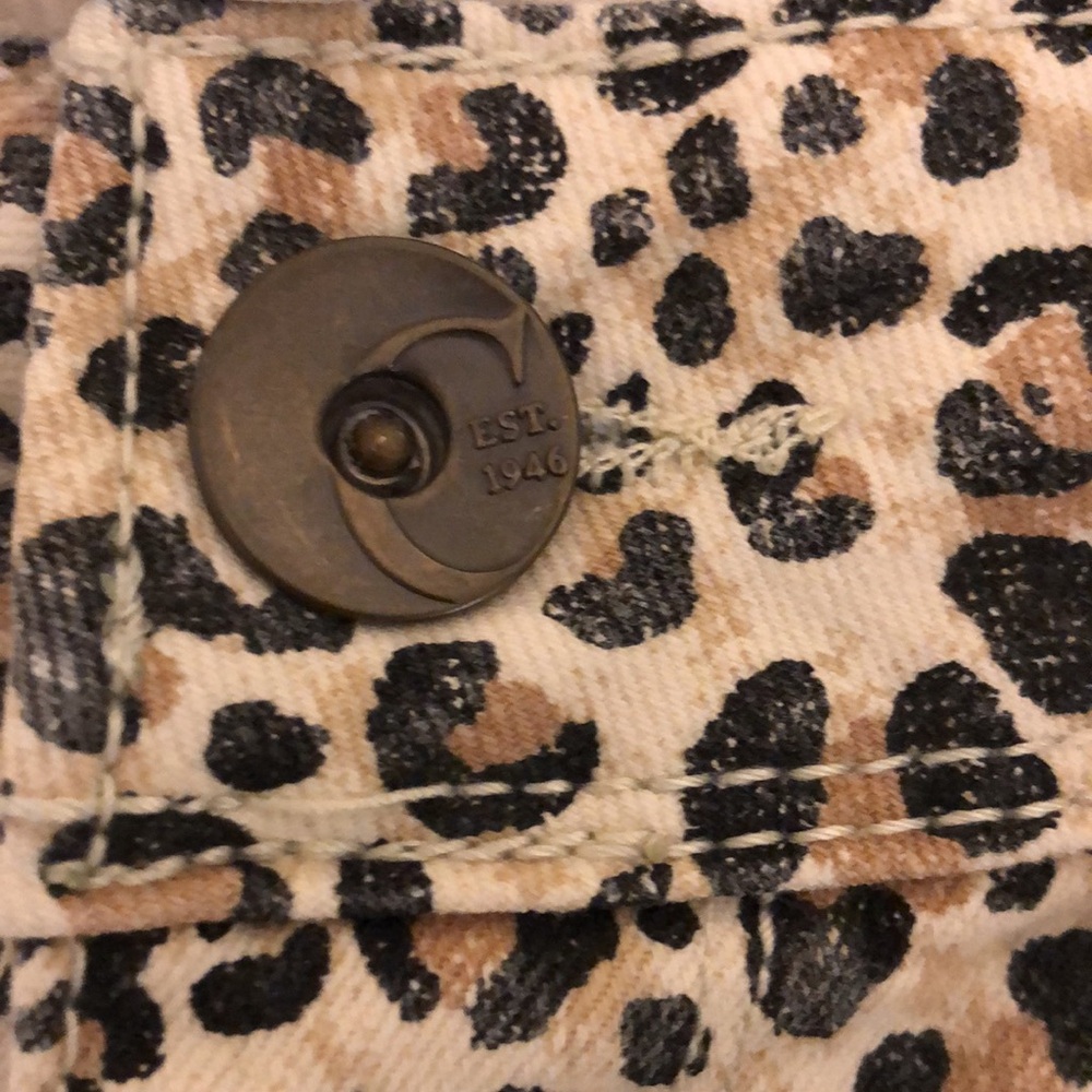 EST. 1946 Denim Leopard Print Crop Jeans - Picture 7 of 7